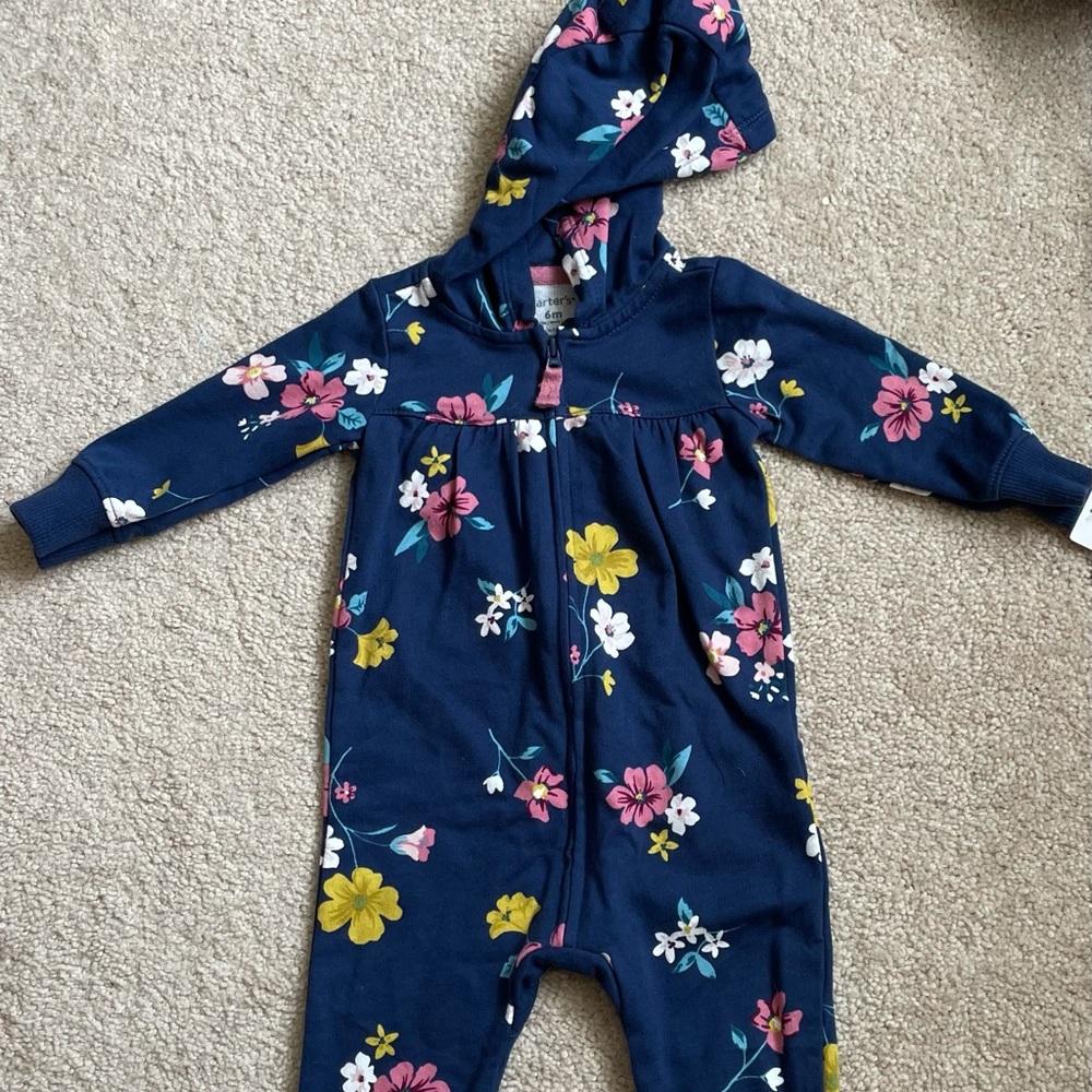 Carter’s one piece outfit with hood